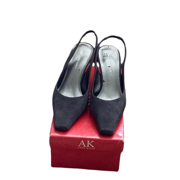 AK Anne Klein Heels - Picture 1 of 3